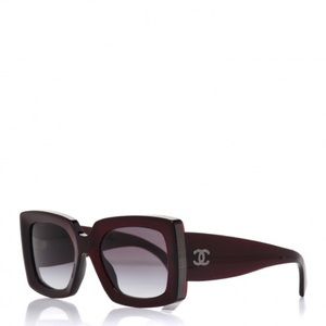 New CHANEL
Acetate Rectangle Sunglasses 5435 Burgundy